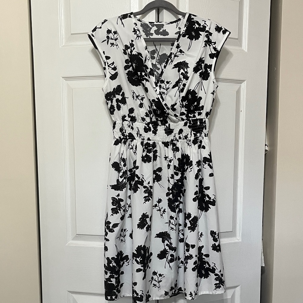 SHEIN Black & White Floral Wrap-Style Midi Dress